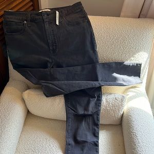 NWT Madewell curvy high rise skinny jeans, size 30, black with distressing